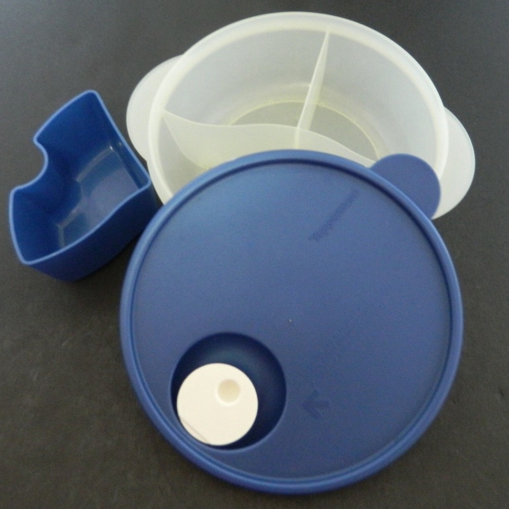 New Tupperware CrystalWave Lunch’n Divided Dish with Cold Cup